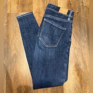 AMERICAN EAGLE Jeans size 4
